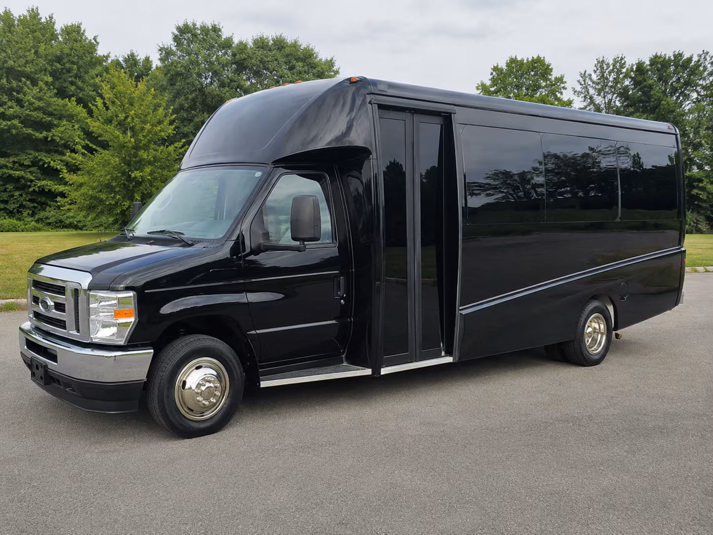 buses for boise zoo and aquarium field trips