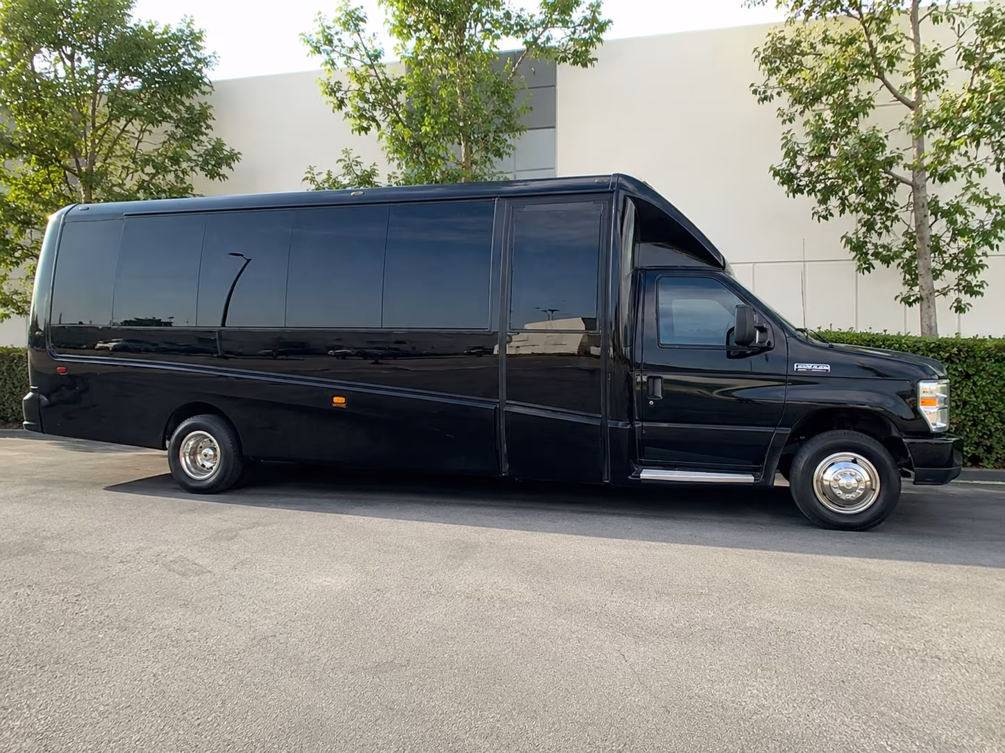 charter buses for boise youth group retreats and overnight trips