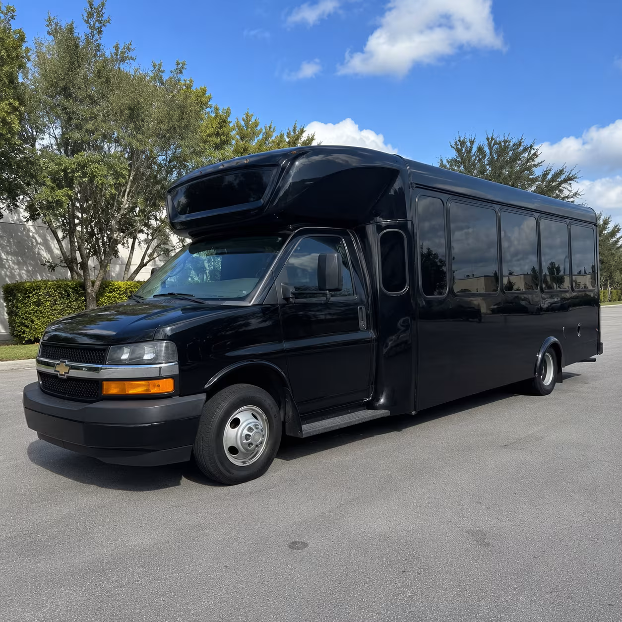 party buses for bachelorette wine tours through the snake river valley