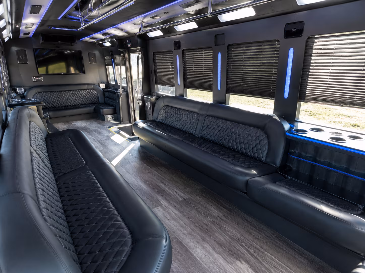 quincea n era sweet 16 party bus rental