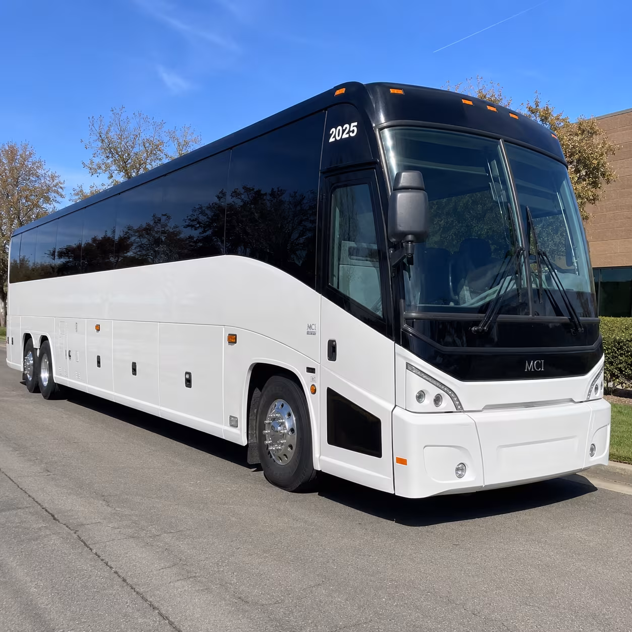 shuttle buses between boise airport and downtown hotels